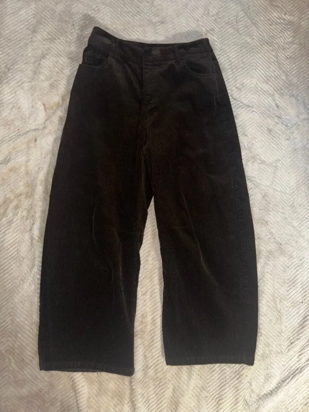 Commense Belted Corduroy Wide-Leg Pants - Picture 3 of 6